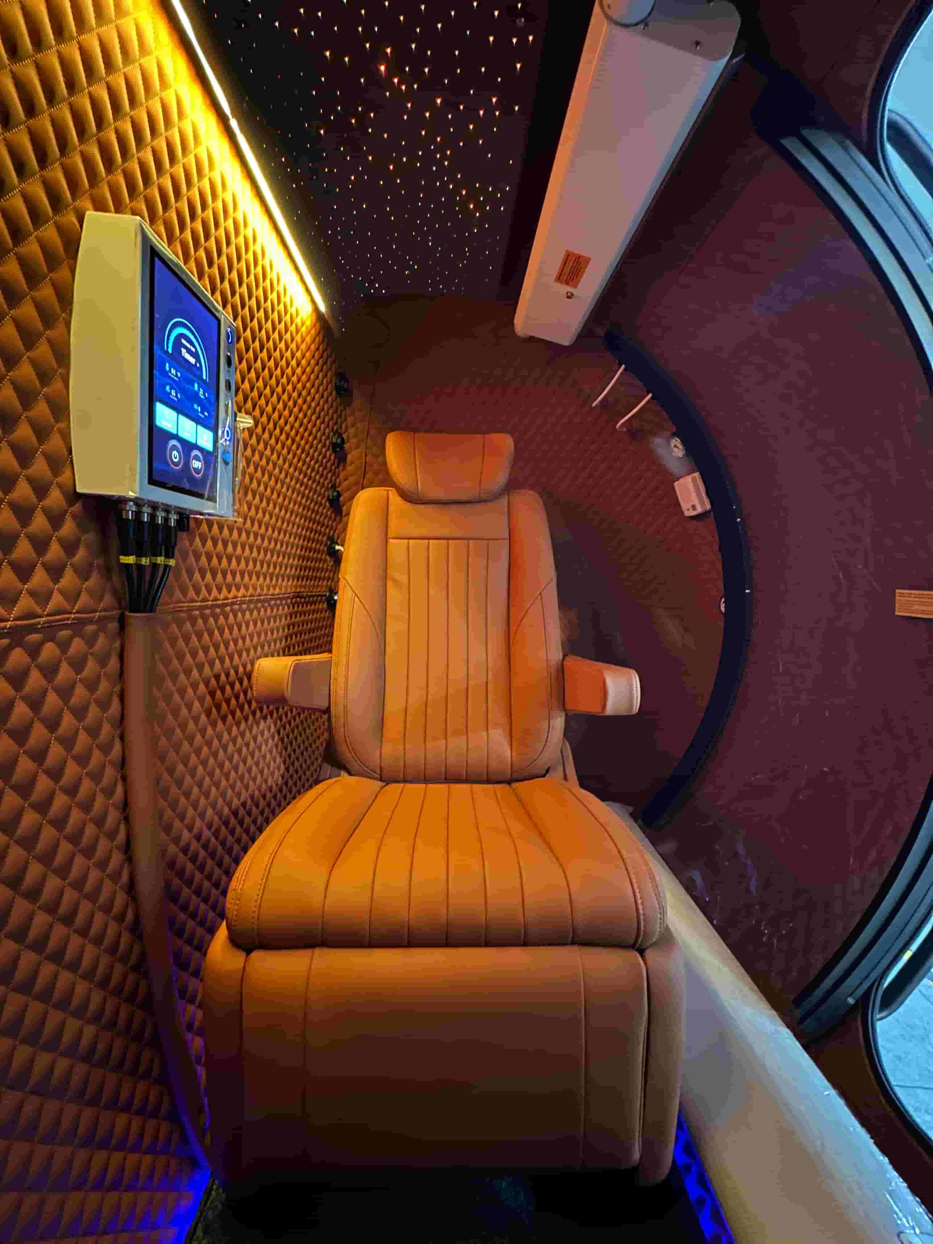 1.Premium Aviation Seat