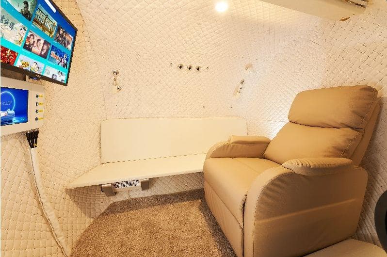 9.Multiple options, such as single bed plus folding chair